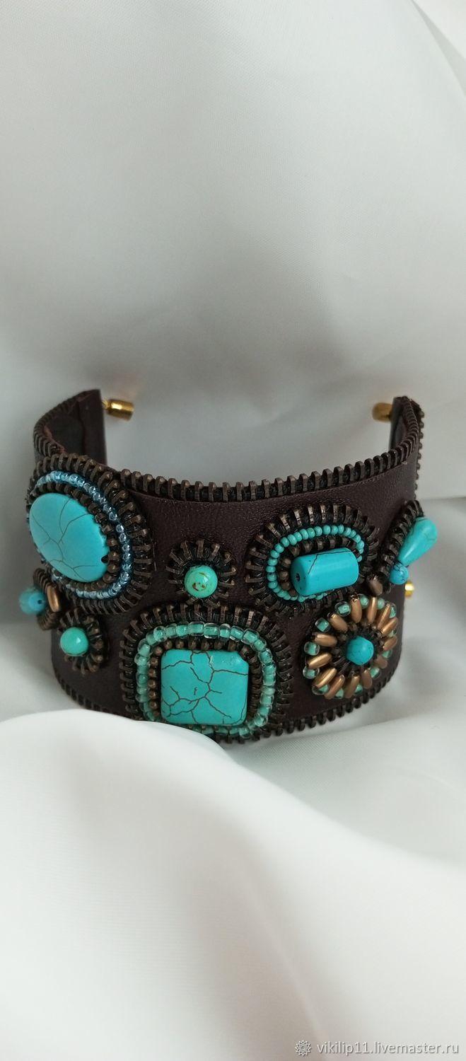 Hard bracelet: "Turquoise in chocolate"