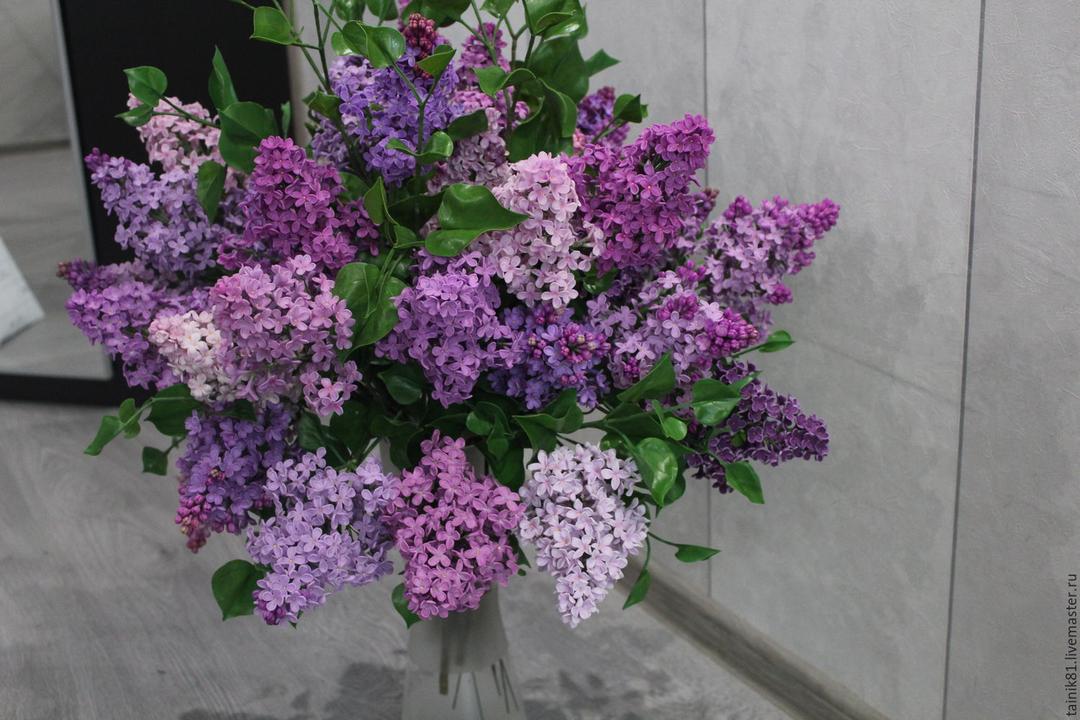 Bouquet of lilacs 3