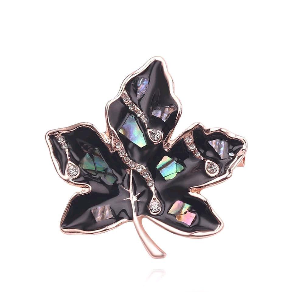 Enamel leaf with rhinestones